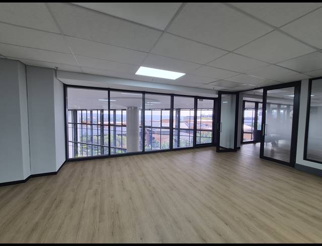 451M² OFFICE TO LET IN SANDTON CENTRAL
